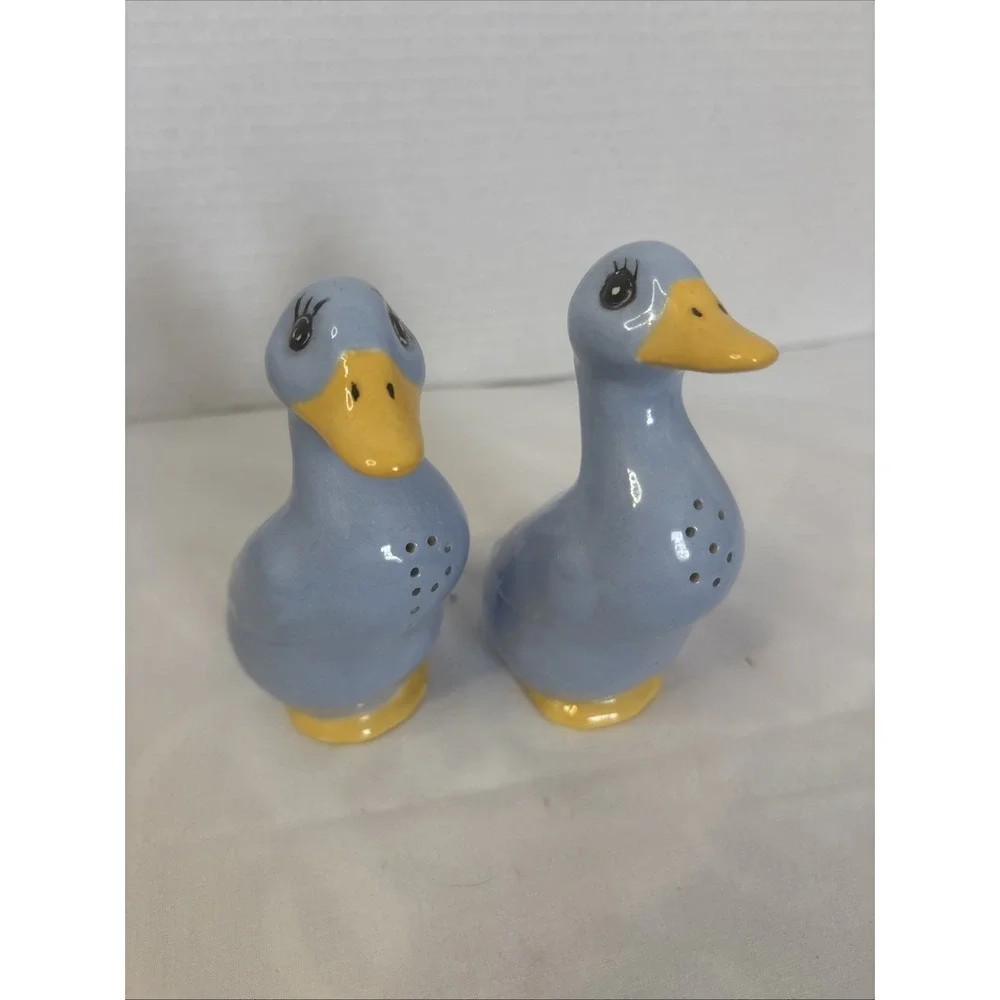 Vintage Pear Of Blue And‎ Yellow, Ceramic Duck Figurines, Salt, n Pepper Shakers